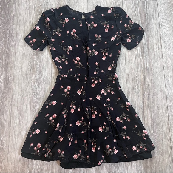 Reformation Violette Dress in Romy - Picture 10 of 16